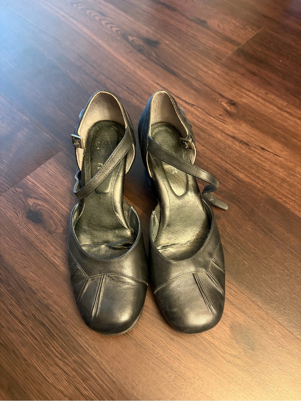 Classic Black Women's Mary Jane Heels